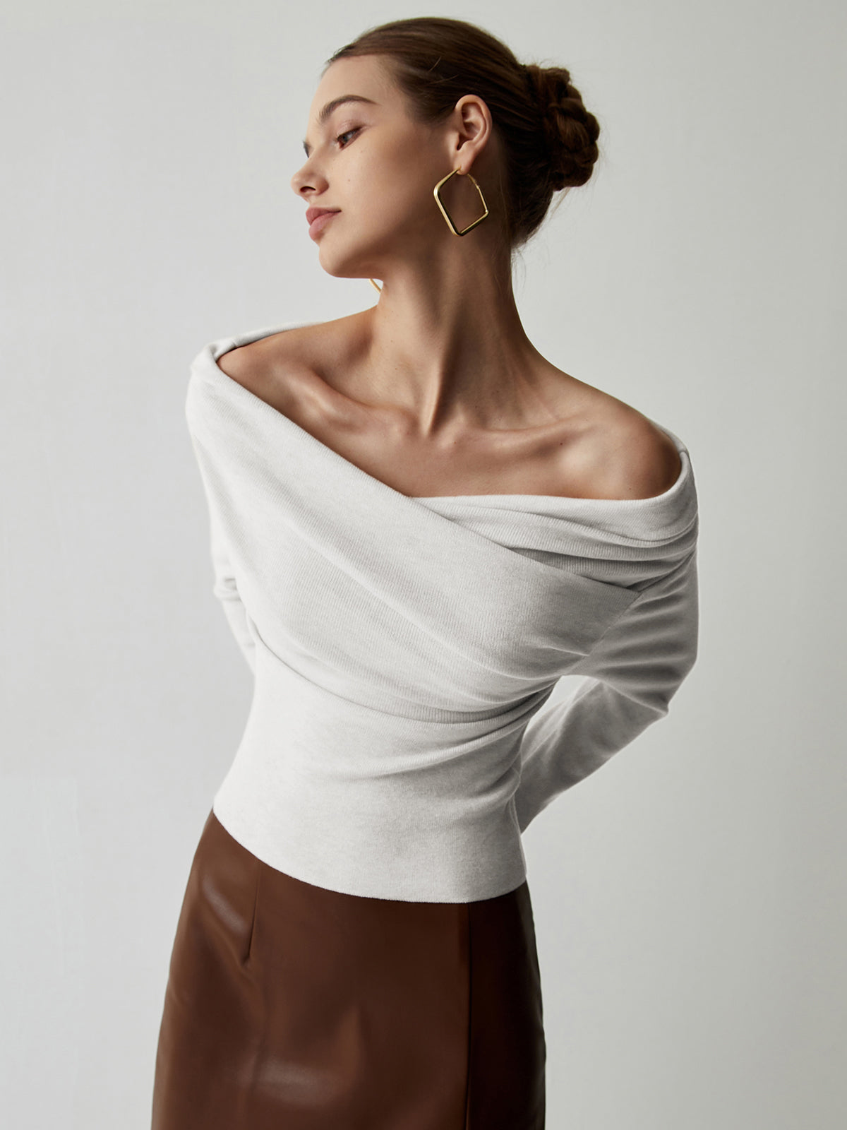 Off-shoulder Wikkel Top met Lange Mouwen